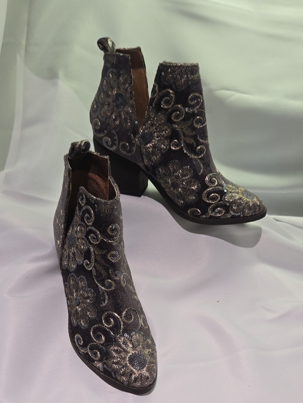 Naughty Monkey Womens Size 8 Velvet And Sequin Ankle Boots